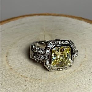 Stunning! Canary Yellow Fashion Ring